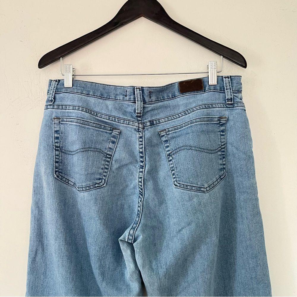Lee Y2K Light Wash Relaxed Straight Leg Jeans Size 12 - Picture 8 of 10